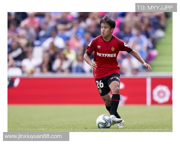 西甲最佳阵容足球明星盘点展现足坛传奇与新星风采